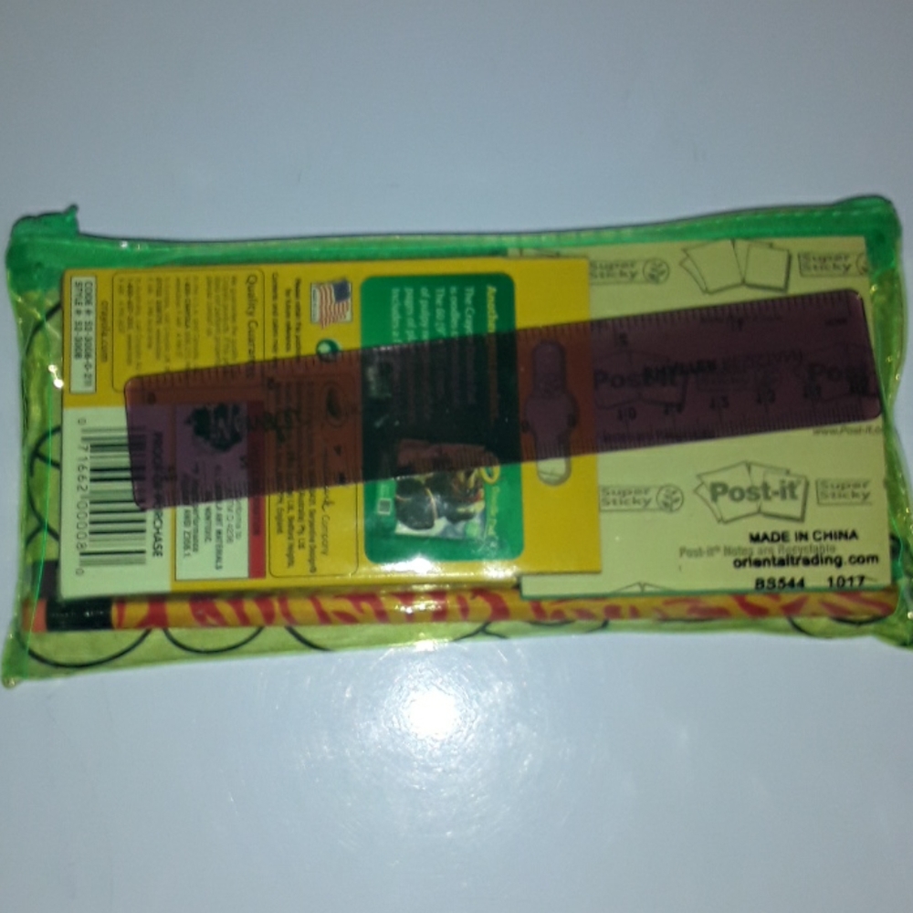 Kids NWT Pencil Pack With Extras - Picture 2 of 2